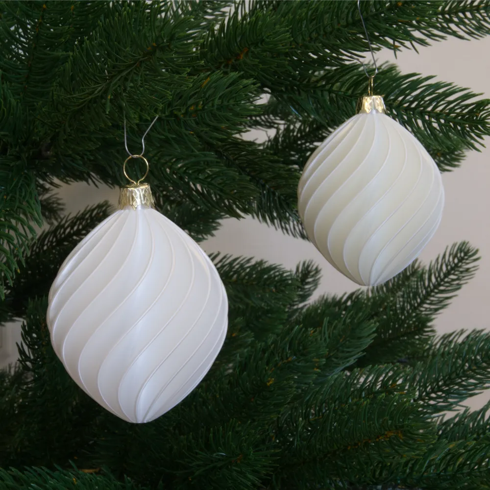 Christbaumkugeln mit Traditioneller Charme – verschiedene Farben